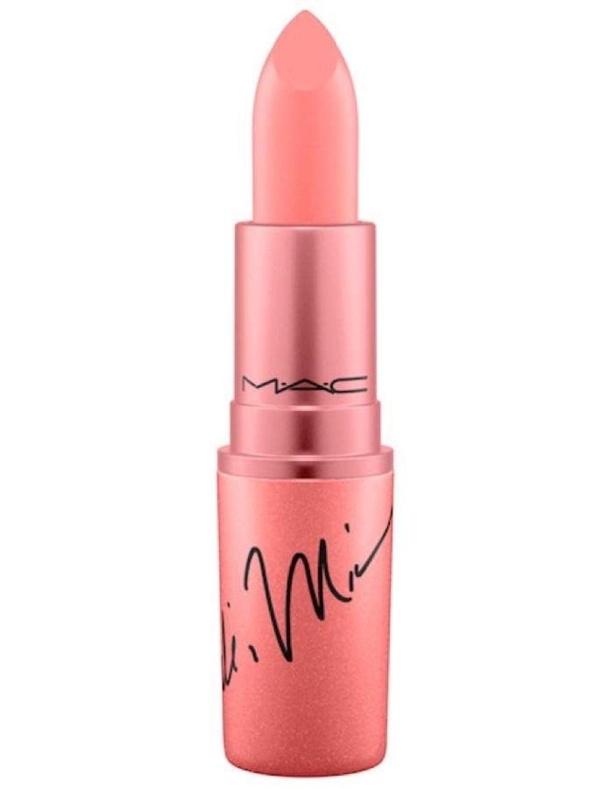 Barra de labios, tono Nicki’s Nude, de M·A·C. 21,50 €.