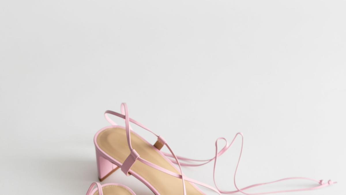 Las sandalias con el tacón más cómodo que encontrarás en las rebajas de verano