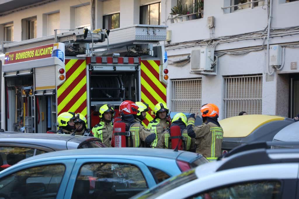 Incendio en una vivienda del barrio de San Blas en Alicante
