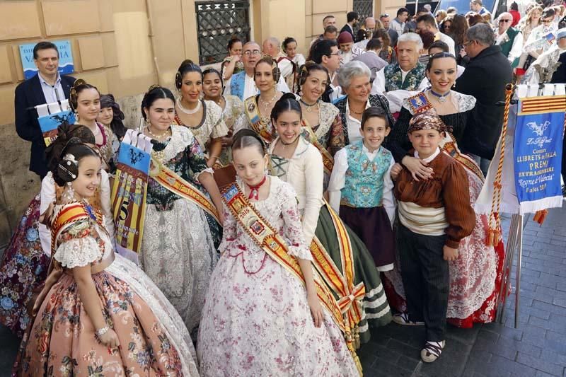 La Diputació de València recibe a las comisiones falleras