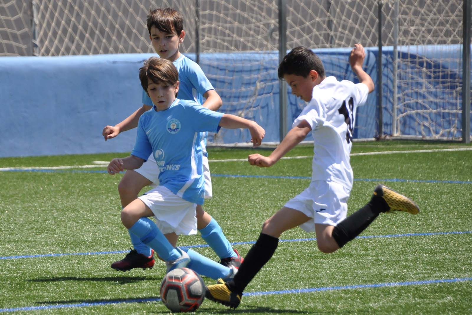 El fútbol base vuelve a sonreír