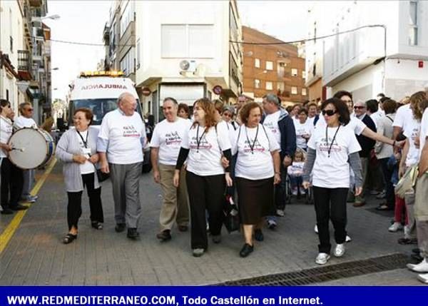 MULTITUDINARIA MARCHA SOLIDARIA CONTRA EL CÁNCER EN LA VILAVELLA