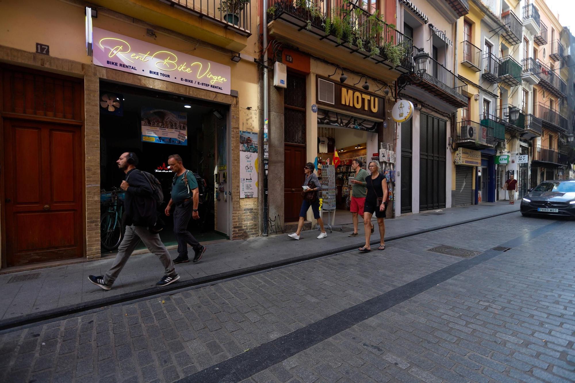 El comercio tradicional desaparece del centro de València por los altos alquileres