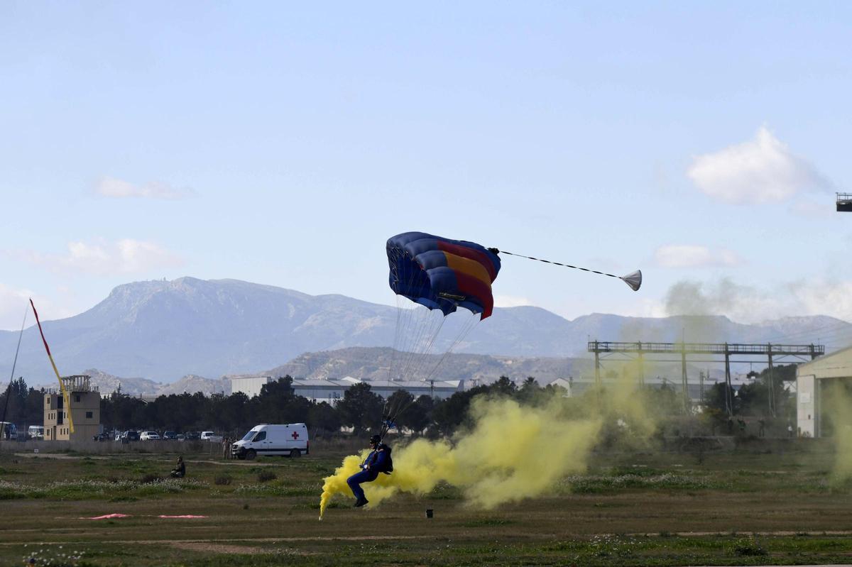 78° aniversario del primer lanzamiento paracaidista del Ejército del Aire en Alcantarilla