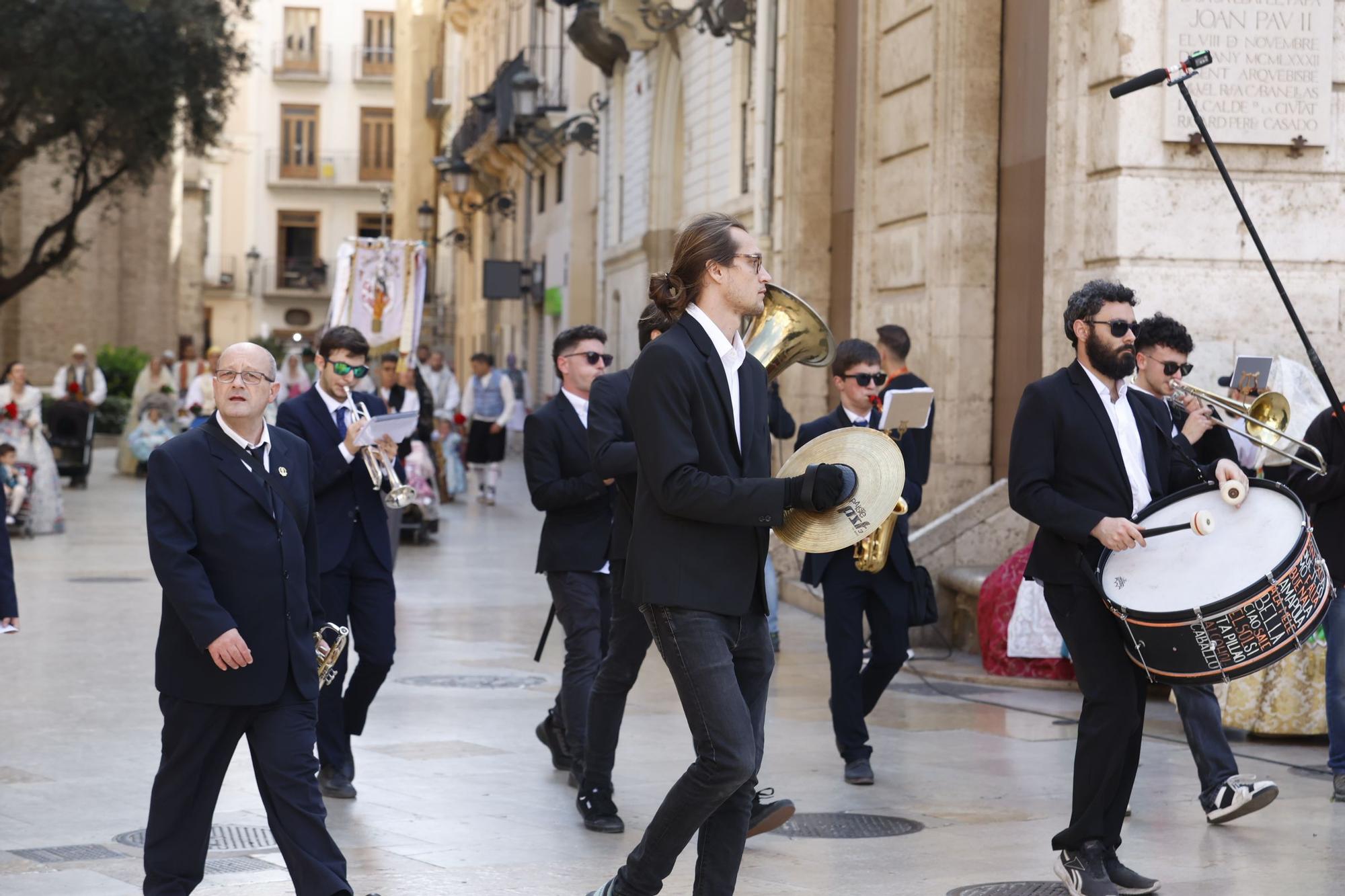 Fallas 2023 | Antología de músicos en la Ofrenda del día 17