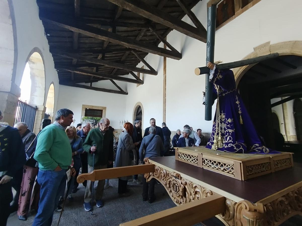 La bendición de las nuevas andas del Nazareno en Villaviciosa, en imágenes La bendición de las nuevas andas del Nazareno en Villaviciosa, en imágenes