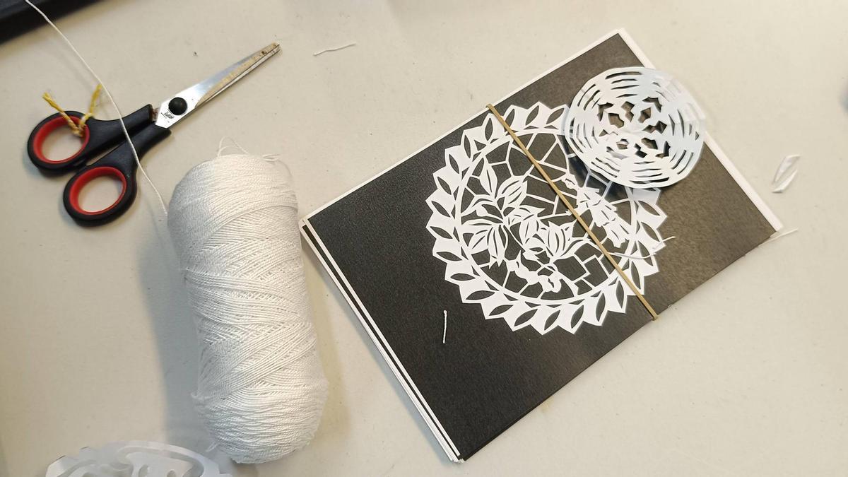 Las herramientas para el taller de 'neules'.