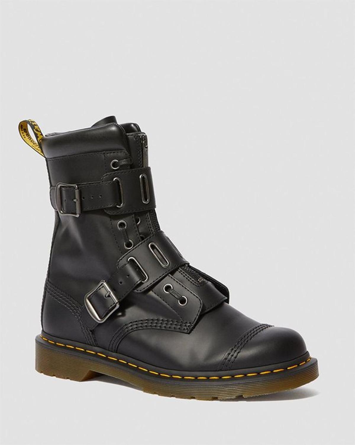 Botas de combate con correas de Dr. Martens