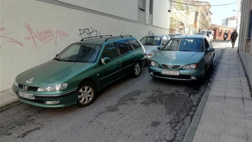 ¿Por qué unos días se multa en la calle Segundo Pérez y otros no?