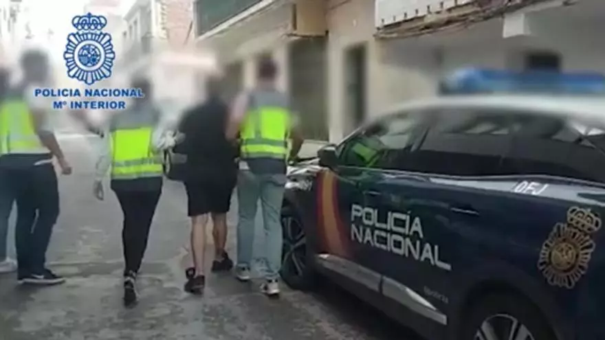 Detención de un joven de 25 años en Marbella por el robo en cinco establecimientos