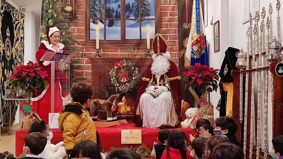 Un momento del emotivo acto celebrado en la Casa Cofrade esta tarde