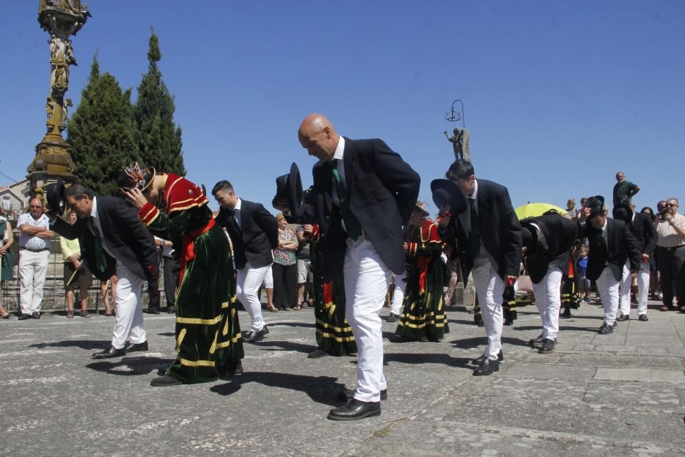 O Hío baila para rendir culto a San Roque