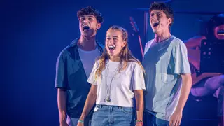 Andreu Gallén estrena en concierto 'Tots els nens creixen', un musical ambientado en la Barcelona olímpica