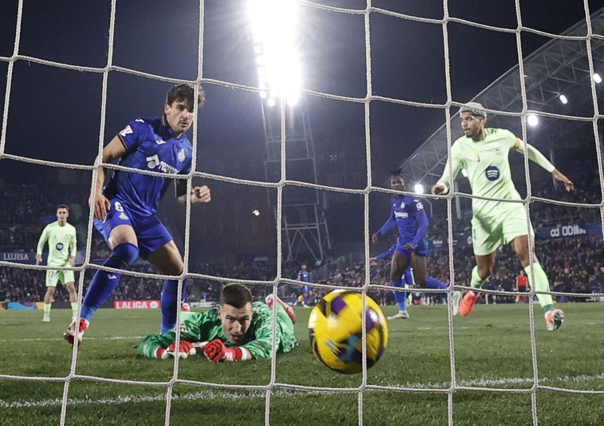 El Barça mastega pedra El Barça mastega pedra