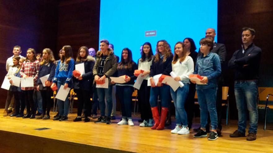 Entrega de premios no Centro Social do Mar // FARO