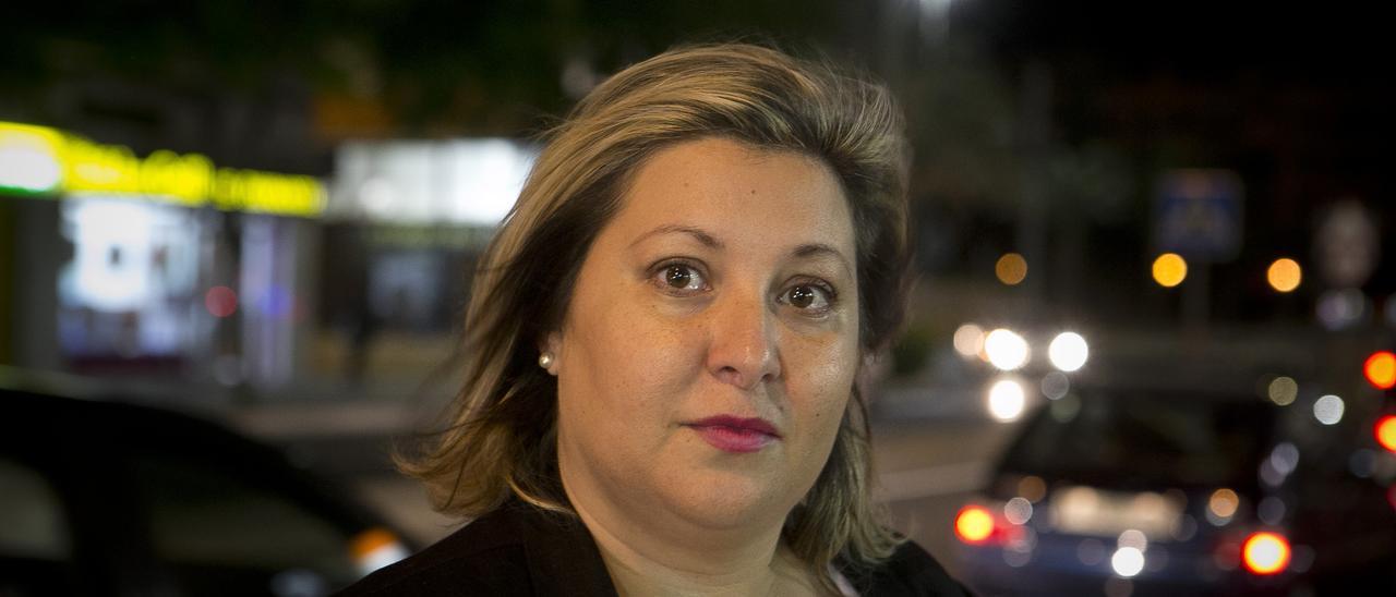 Yolanda Díaz, portavoz y coordinadora adjunta de la Plataforma Feminista de Alicante.