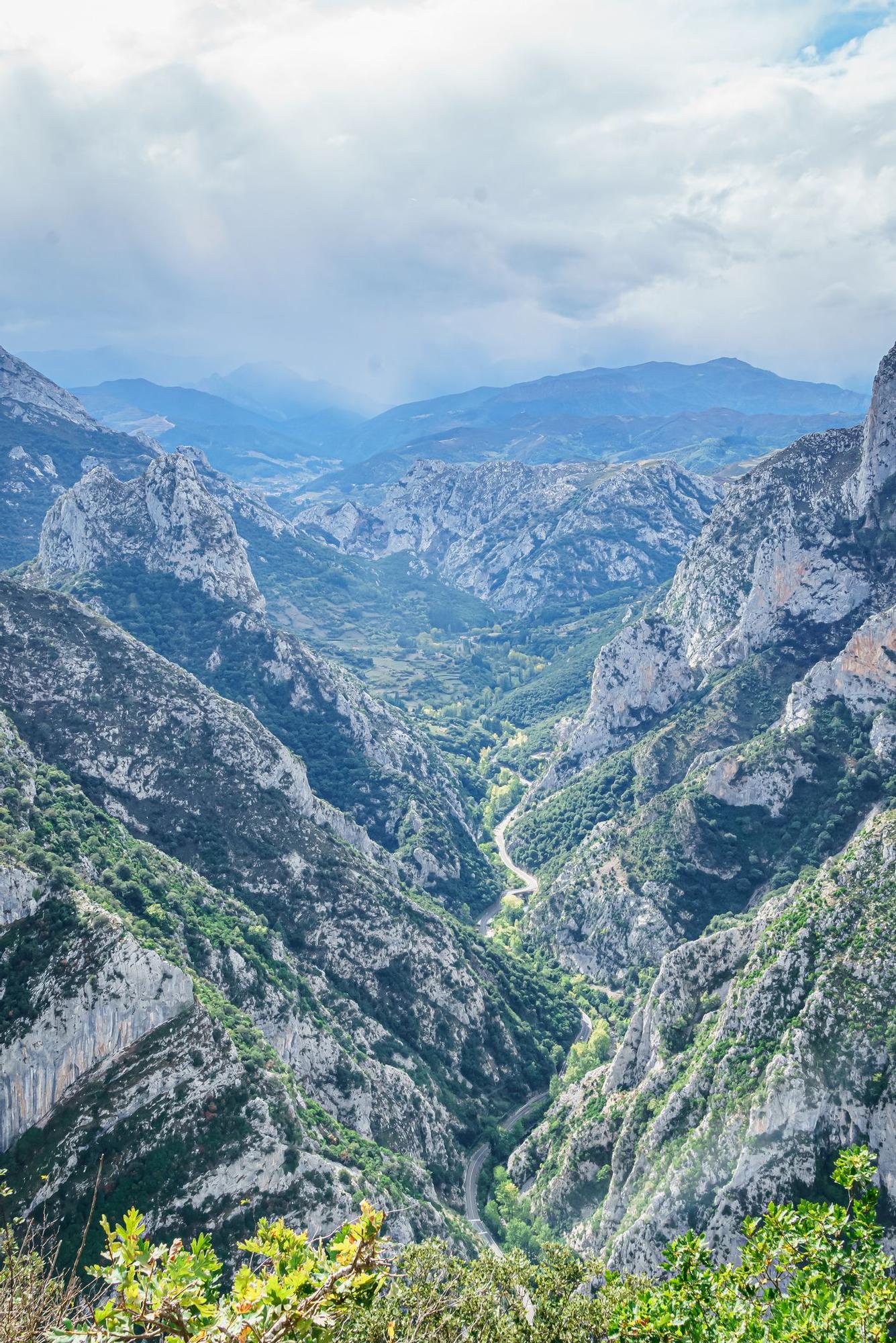 El desfiladero de La Hermida desde el mirador de Santa Catalina