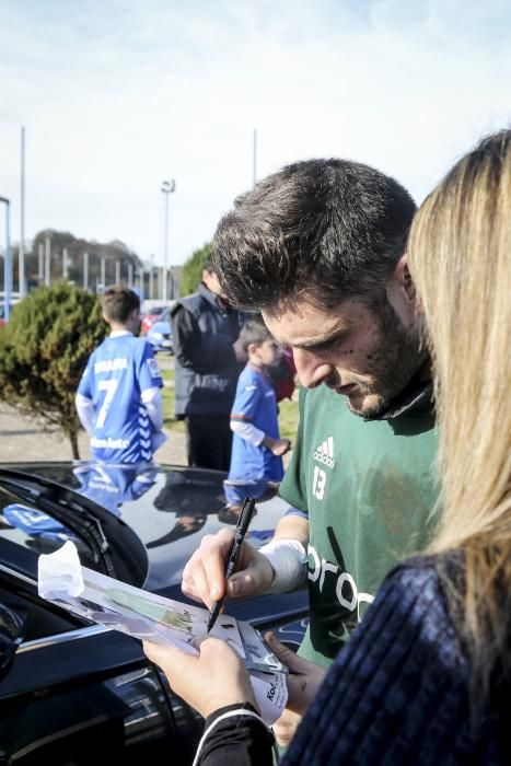 Entrenamiento del Real Oviedo a puerta abierta en El Requexón