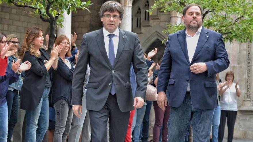 Puigdemont pide la mediación de la UE sin renunciar a la secesión