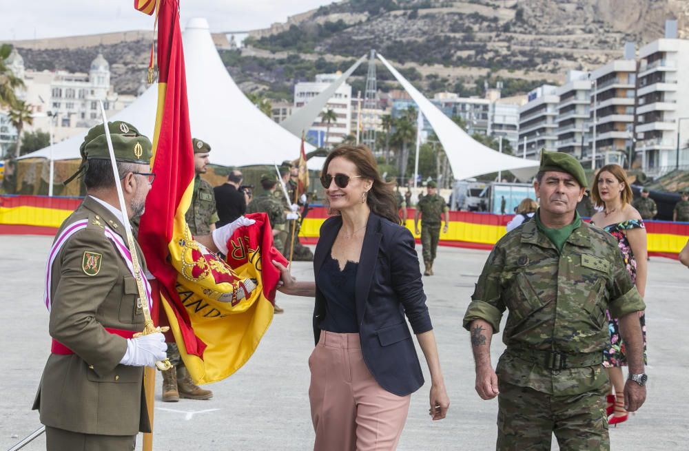 600 personas juran bandera en Alicante