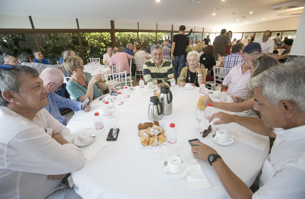 Los sanchistas tienden la mano para lograr un candidato de consenso en Alicante