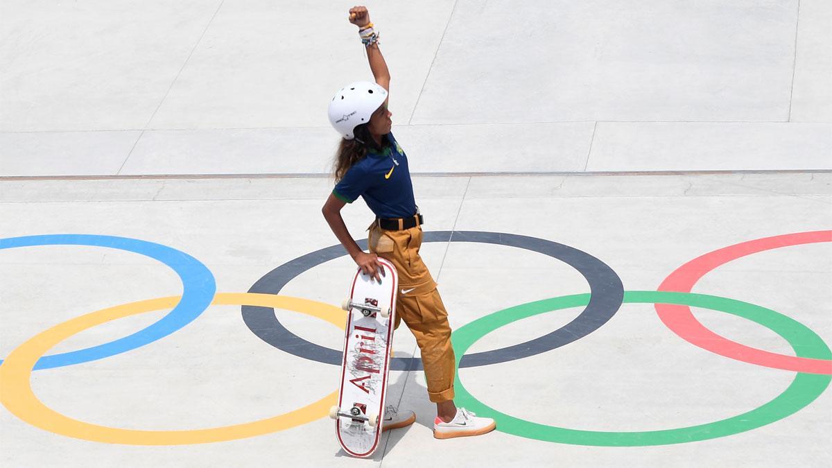 Fadinha fue medalla de plata en Tokio en skate street