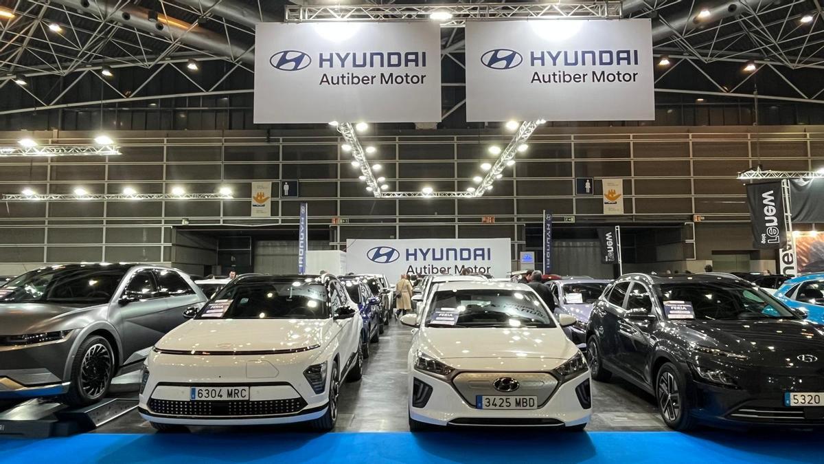 Varios de los modelos de la marca coreana expuestos en Feria Valencia.