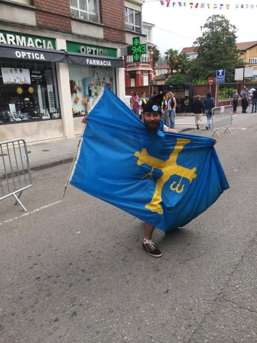 Ambiente en el 80 Descenso Internacional del Sella