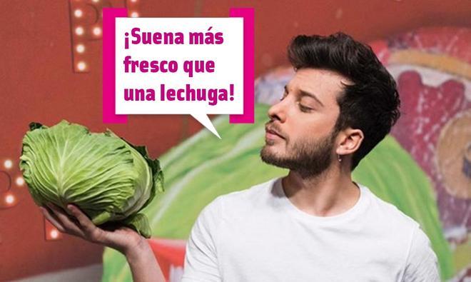 Blas Cantó con una lechuga