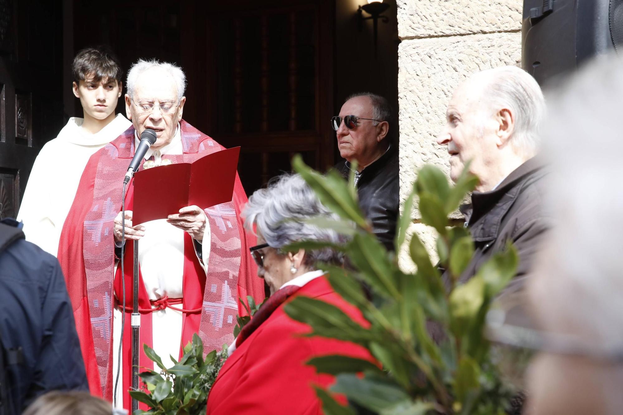 EN IMÁGENES: Gijón procesiona para celebrar el Domingo de Ramos