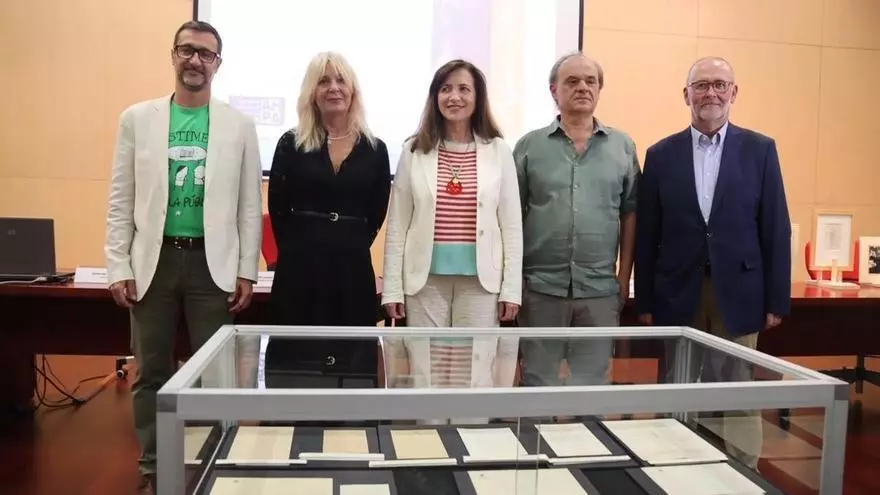 El IES Jorge Juan traslada el legado documental de Rafael Altamira al Archivo Histórico Provincial de Alicante