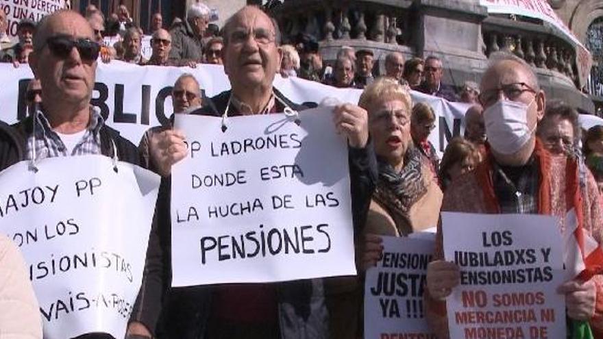 Pensionistas reclaman unas pensiones dignas.