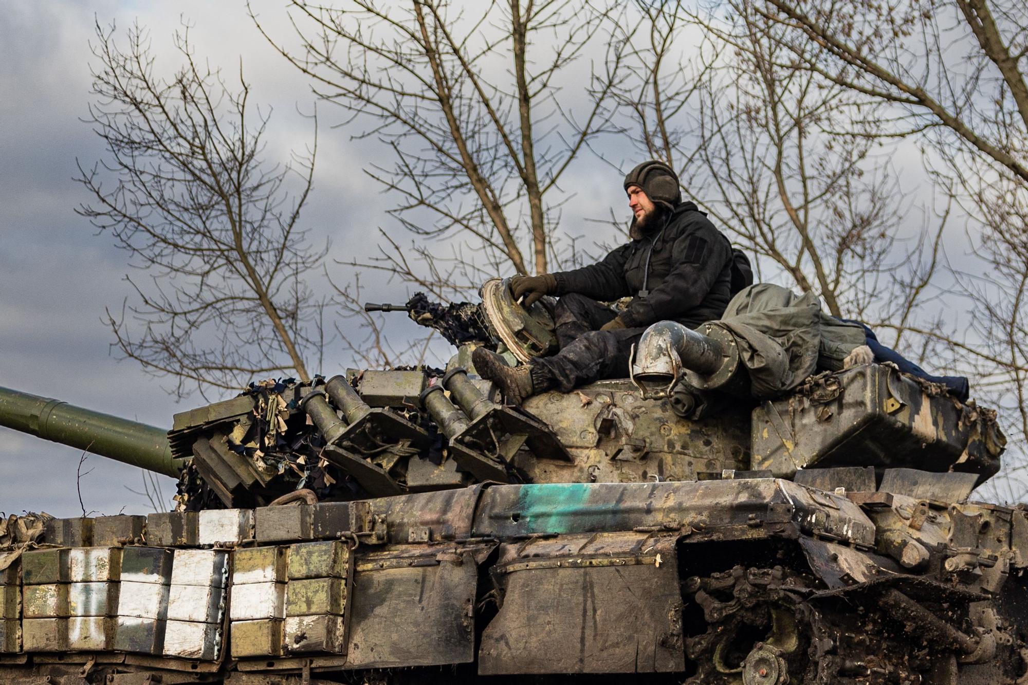 La vida en Bajmut, una de las ciudades ucranianas que más están sufriendo los bombardeos rusos
