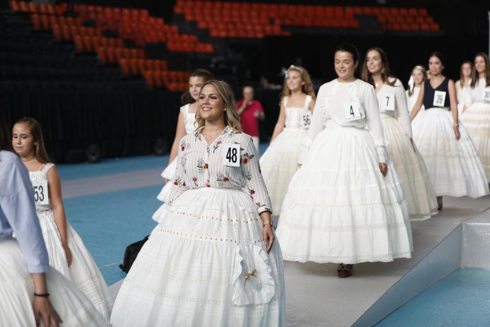 Ensayo de las candidatas a fallera mayor 2019 en la Fonteta