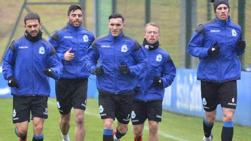 Adrián, Bóveda, Lucas, Krohn-Dehli y Albentosa, ayer en la ciudad deportiva.