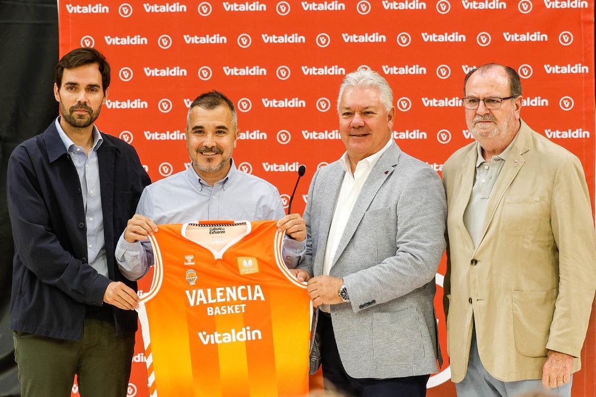 Valencia VLC SPD presentación del nuevo entrenador de Valencia Basket de liga Femenina Endesa Javier Torralba