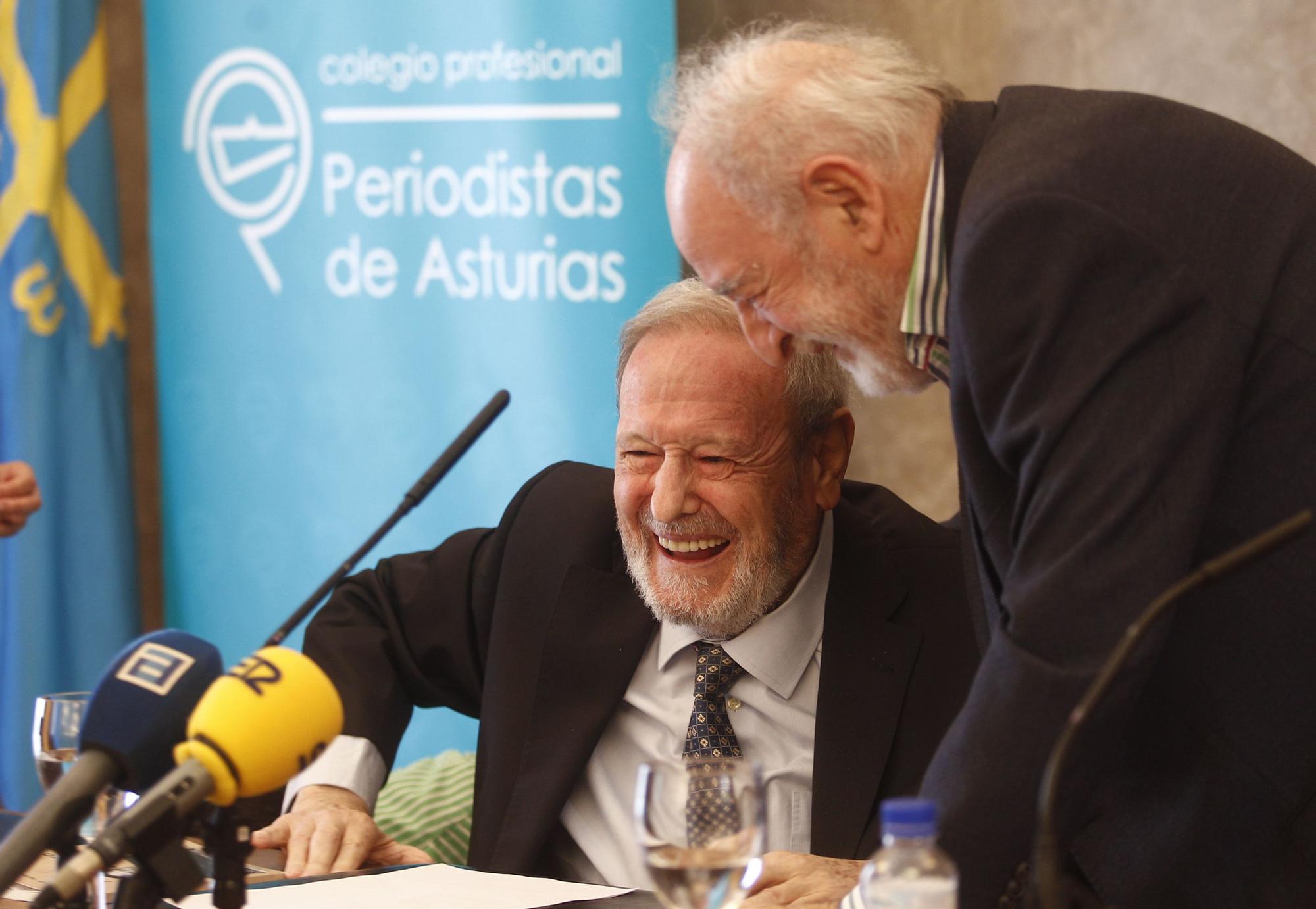 EN IMÁGENES: Muere el periodista asturiano José Luis Balbín, creador de "La clave"