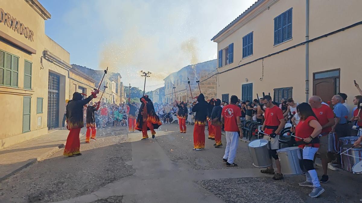 FOTOS | Sant Joan nombra Hijo Predilecto a Carles Costa
