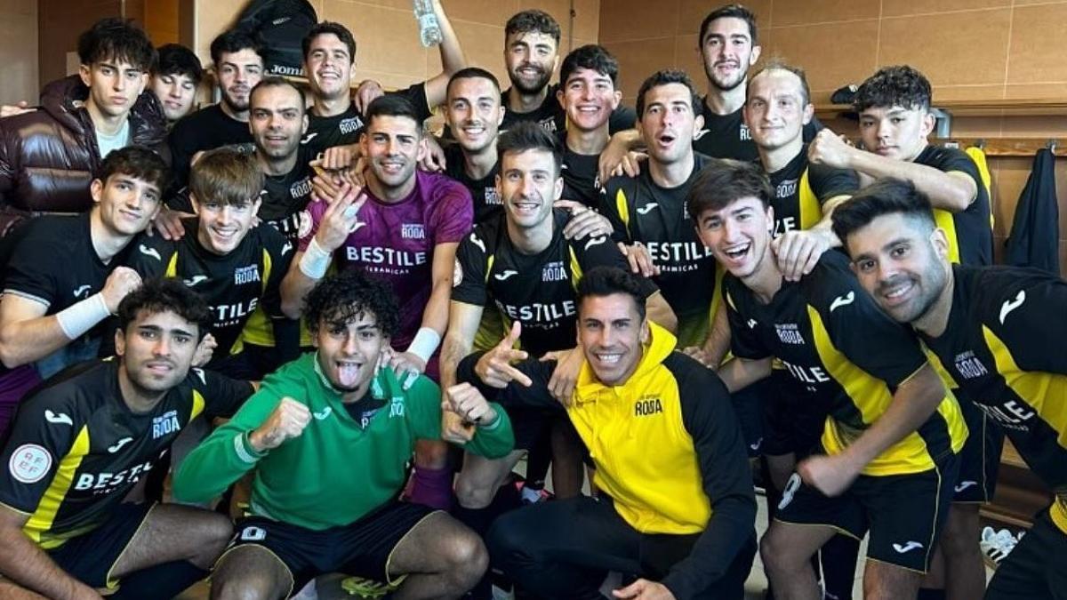 Alegría en el vestuario del Roda tras sumar tres puntos que valen el liderato.