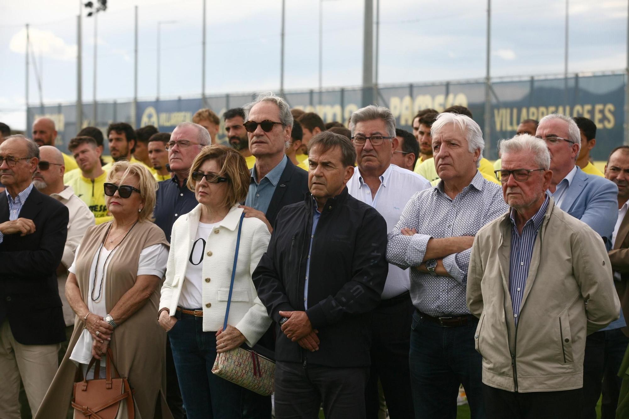 Emotivo y multitudinario homenaje a José Manuel Llaneza en el aniversario de su fallecimiento