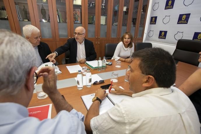 18.06.19.- Las Palmas de Gran Canaria. Antonio Morales (Nueva Canarias) se reune con Luis Ibarra (PSOE), para negociar el posible pacto de progreso en el Cabildo de Gran Canaria. Foto Quique Curbelo  | 18/06/2019 | Fotógrafo: Quique Curbelo