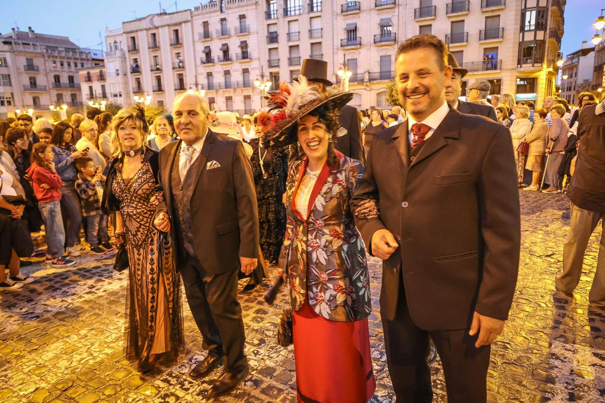 Inicio de la Feria Modernista de Alcoy 2025