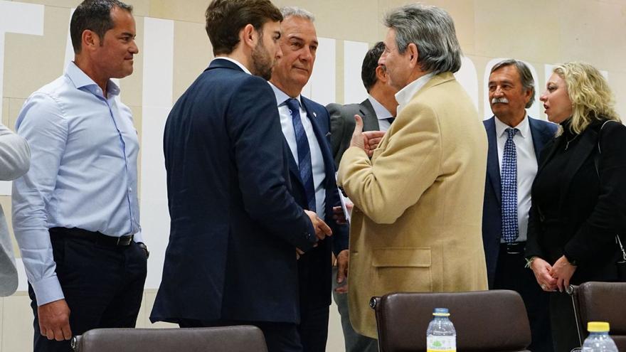 Felipe Moreno sigue tensando la cuerda con Agustín Ramos
