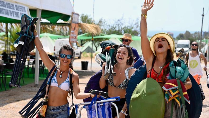 Benicàssim recibe a miles de personas por el Rototom