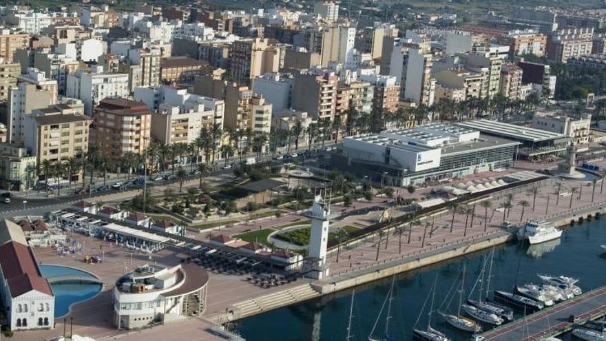 El puerto apoya a los negocios del ocio de Puerto Azahar y la Plaza del Mar con red wi-fi gratuita