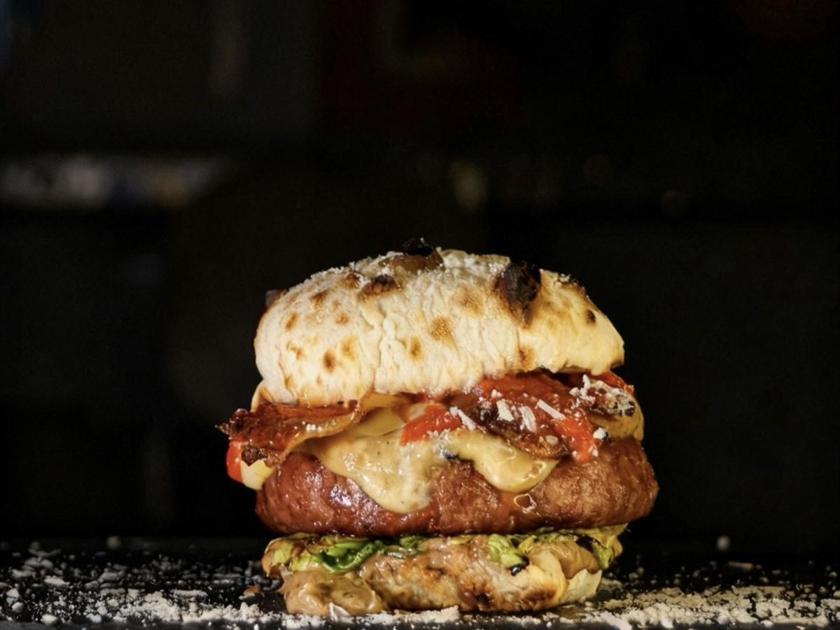 Hamburguesa La Firma, de Pizzería Cristal