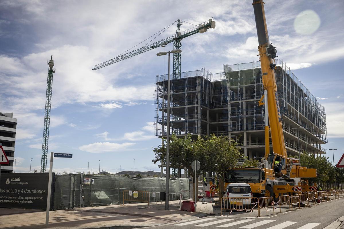 Construcción de viviendas en Arcosur.
