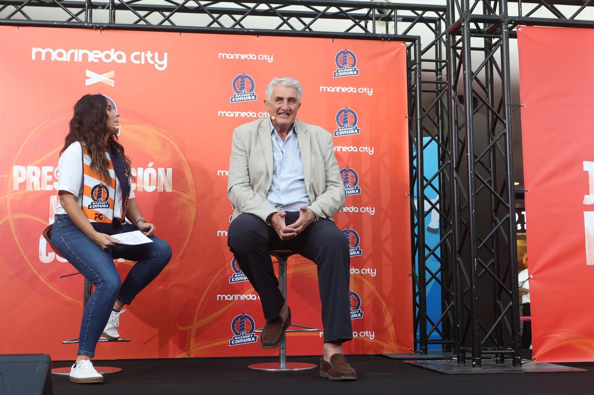Presentación del equipo del Leyma Coruña en Marineda City