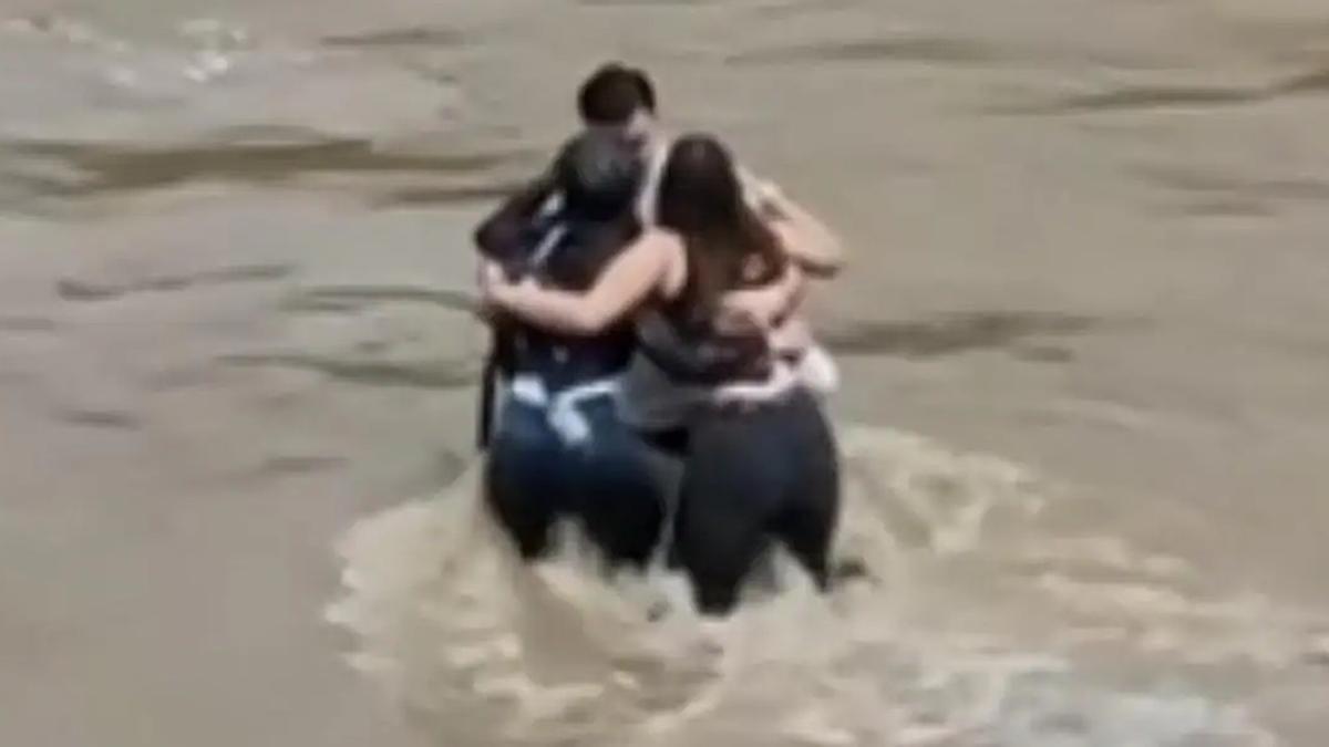 Amigos mueren ahogados río Italia