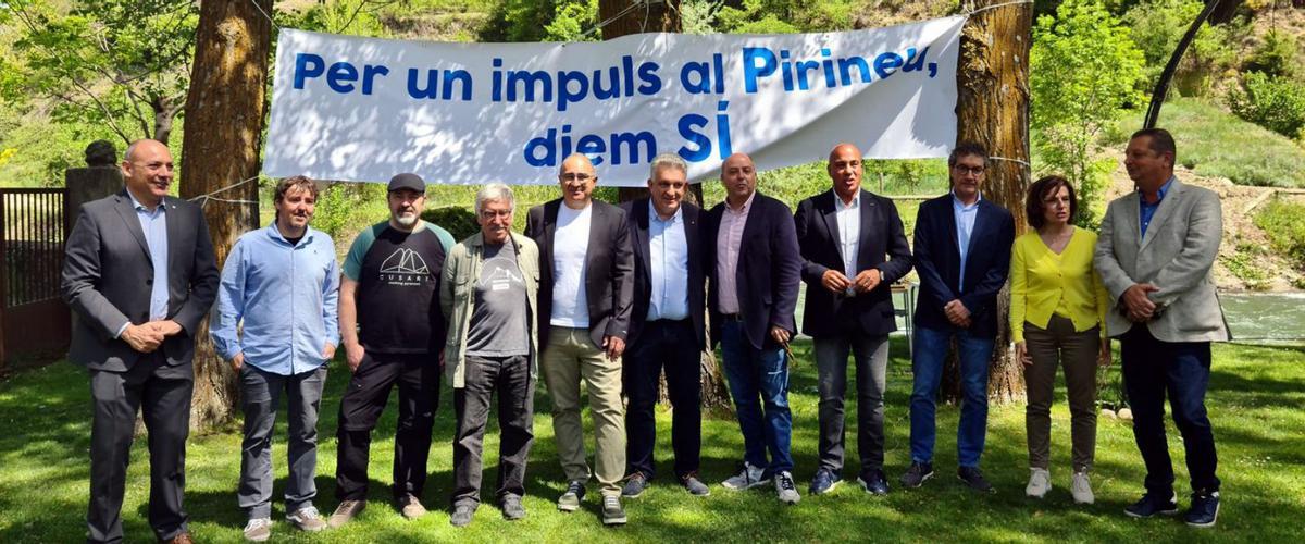 Els empresaris del Pirineu, Girona i Lleida, amb Francesc Armengol, cinquè per la dreta | ACN